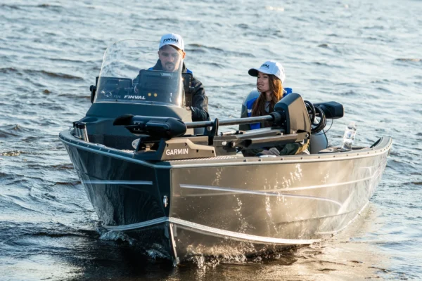 Finval 475 Evo SC on water Boat Service Estonia