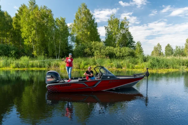 Finval 575 Casting Pro DC on water-Boat Service Estonia