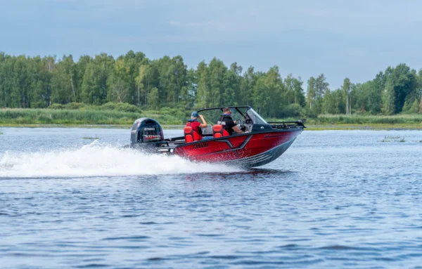 Finval 575 Casting Pro DC on water-Boat Service Estonia