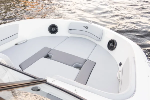 BAYLINER VR5 BoatServiceEstonia