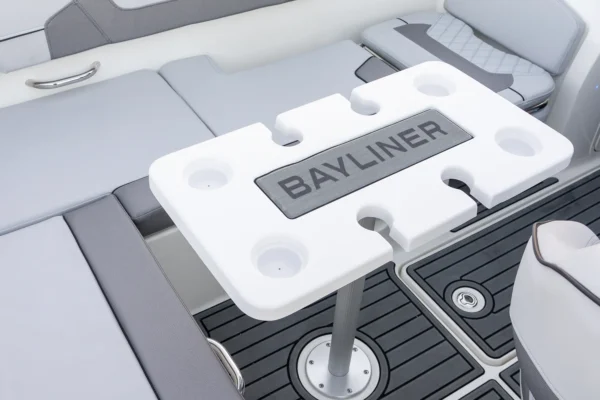 BAYLINER VR5 BoatServiceEstonia
