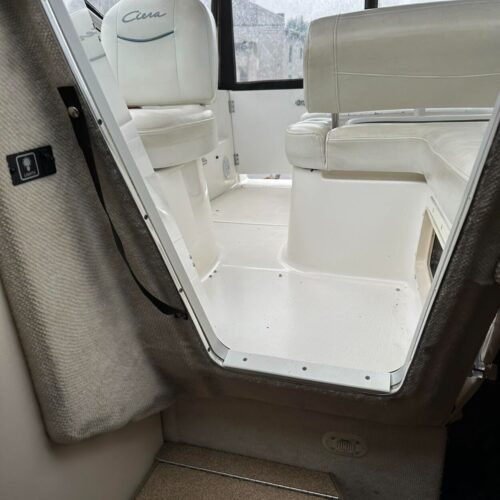 Bayliner Ciera 2455 5.0 V8 163kW - Kalastuspood OÜ