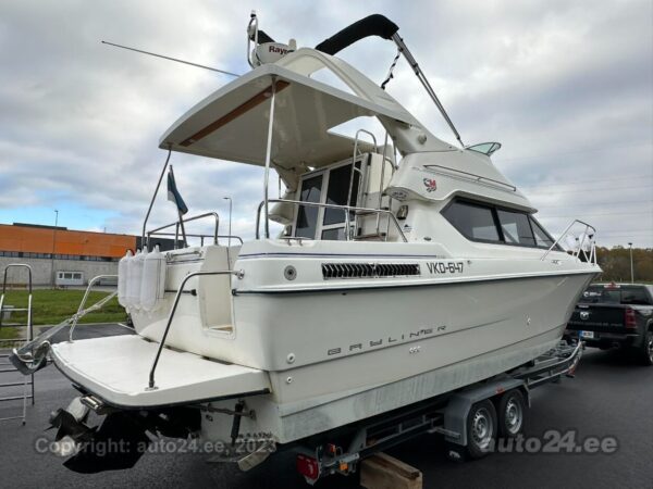 Bayliner 288CB 224kW - Kalastuspood OÜ