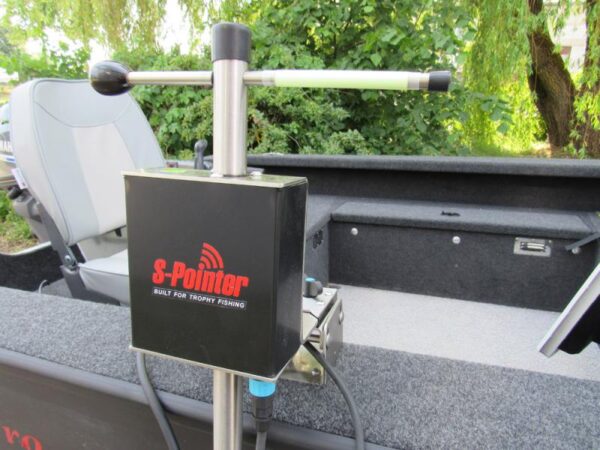 Motorized S-pointer manual live sonar mount