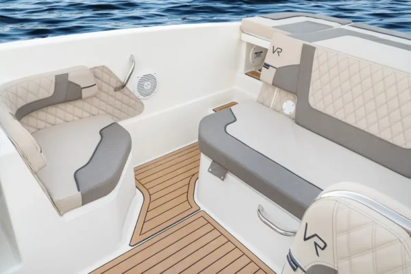 Bayliner VR6OE outboard engine boatservicesestonia