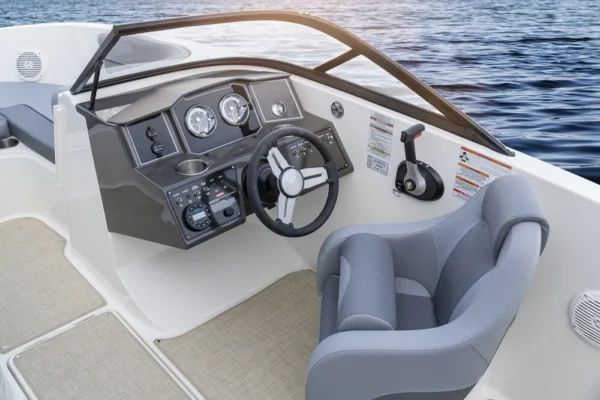 Bayliner VR6OE outboard engine boatservicesestonia