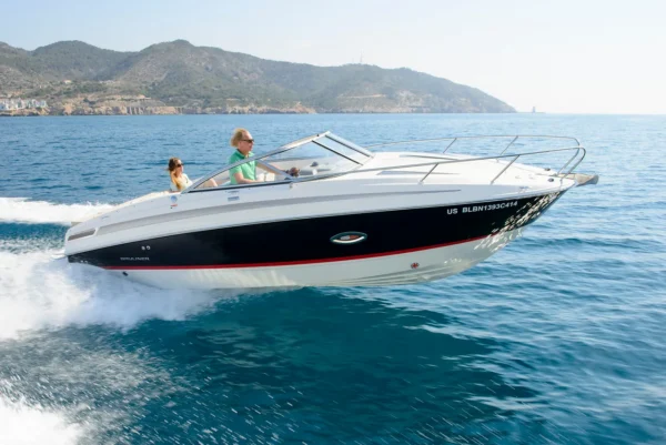 Bayliner 742R inboard engine -Boatservicesestonia