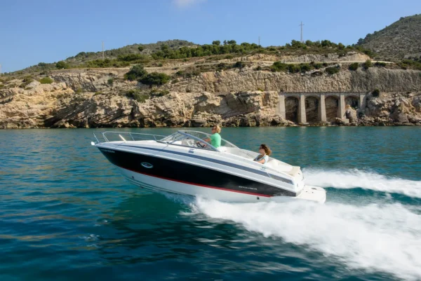 Bayliner 742R inboard engine -Boatservicesestonia