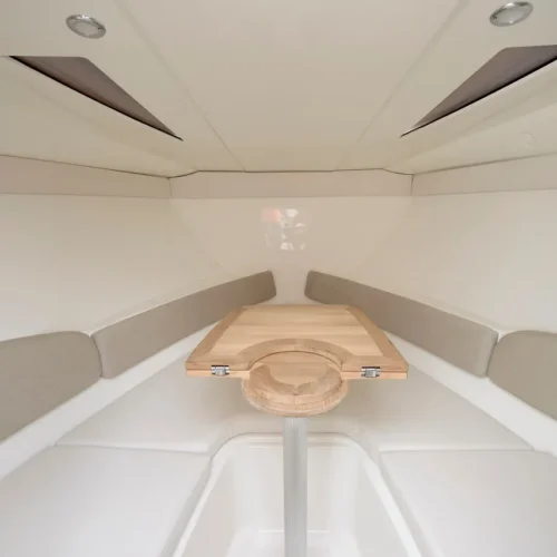 Bayliner 742R inboard engine -Boatservicesestonia