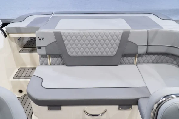 Bayliner VR5CE cuddy inboard engine boatservicesestonia