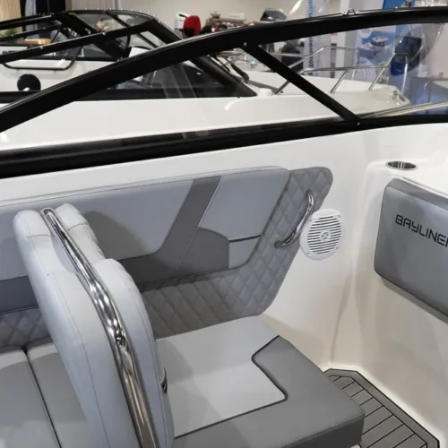 Bayliner VR5CE cuddy inboard engine boatservicesestonia