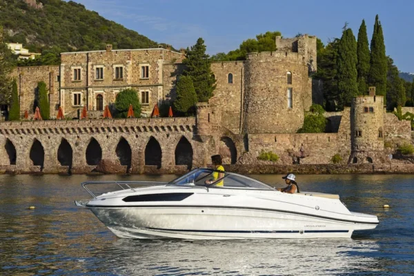 Bayliner VR5CE cuddy inboard engine boatservicesestonia