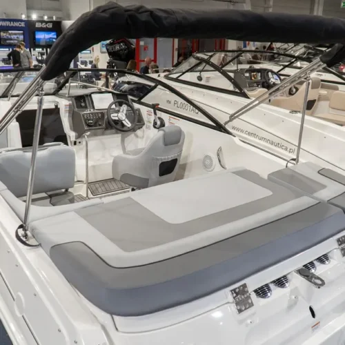 Bayliner VR5CE cuddy inboard engine boatservicesestonia