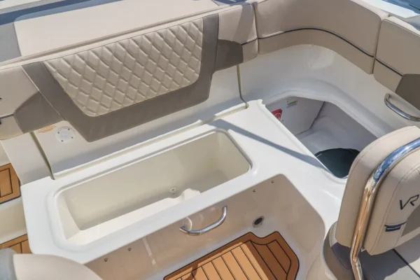 Bayliner VR5CE cuddy inboard engine boatservicesestonia