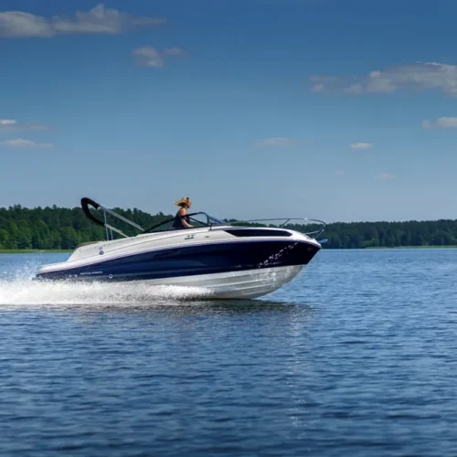 Bayliner VR5CE cuddy inboard engine boatservicesestonia
