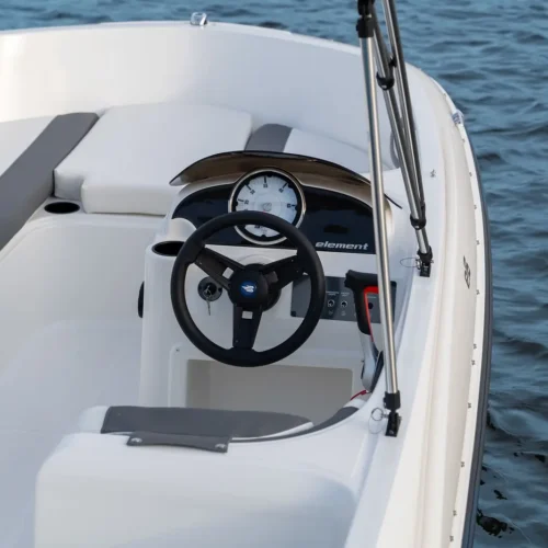 Bayliner Element E16