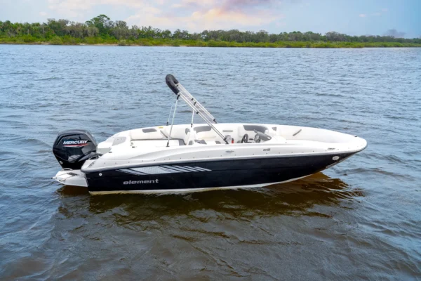 Bayliner Element E18 estonia
